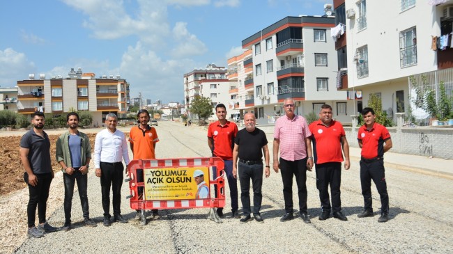 Mersin Büyükşehir Belediyesi’nden Tarsus Bağlar Mahallesi’ne Yol Yenileme Çalışması