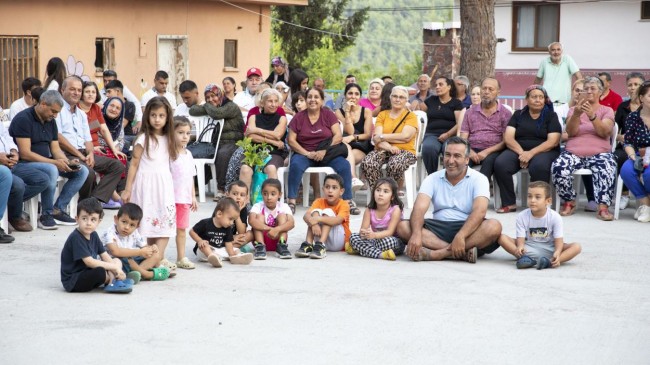 Büyükşehir Ekipleri, İlçelerde Yaz Akşamlarına Renk Katıyor