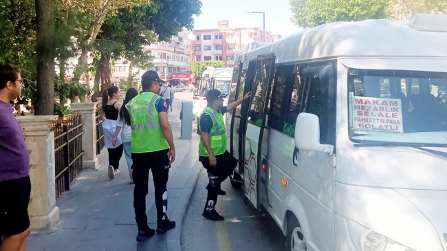 BÜYÜKŞEHİR BELEDİYESİ ZABITA EKİPLERİNDEN TOPLU TAŞIMA ARAÇLARINDA DENETİM