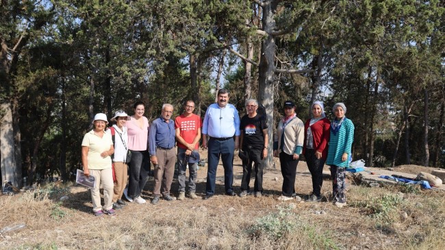 BAŞKAN YILDIZ, 9 BİN YILLIK GEÇMİŞE SAHİP YUMUKTEPE HÖYÜĞÜ’NDE YAPILAN KAZI ÇALIŞMALARINI İNCELEDİ