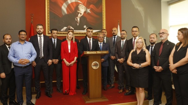 MERSİN BARO BAŞKANI GAZİ ÖZDEMİR MAZBATASINI ALDI