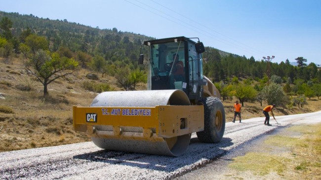 Mut’un Yolları Hem Daha Geniş Hem Daha Konforlu