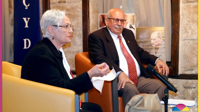 ÇYDD Tarsus Şubesi “Cumhuriyet Söyleşisi”Düzenledi