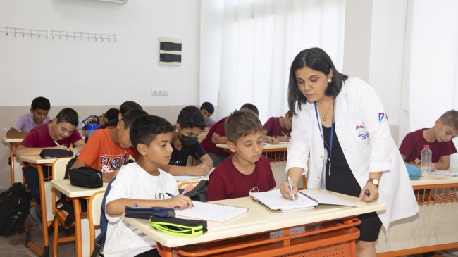 Büyükşehir Kurs Merkezleri Öğrencileri Geleceğe Hazırlıyor