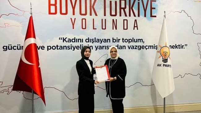 Av. Kübra Özdemir, AK Parti Tarsus Kadın Kolları Başkanlığı’na Atandı