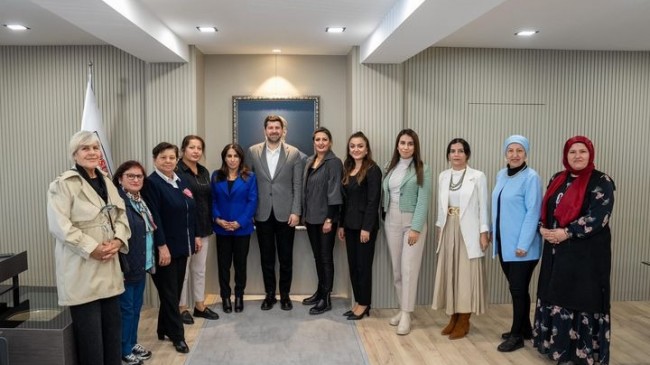 Tarsus Kent Konseyi Kadın Meclisi’nden Başkan Ali Boltaç’a Ziyaret