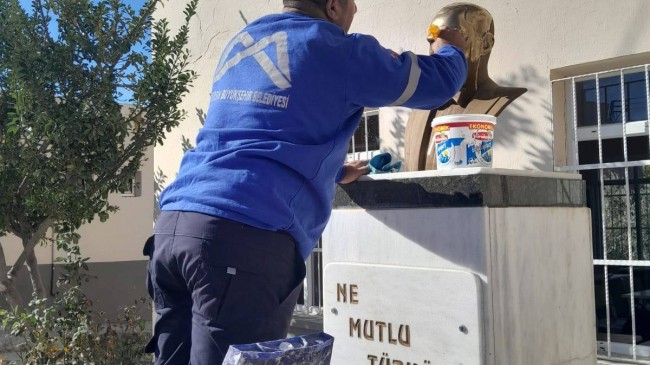 Mersin Büyükşehir Belediyesi, Okullarda Tadilat Çalışmalarına Devam Ediyor