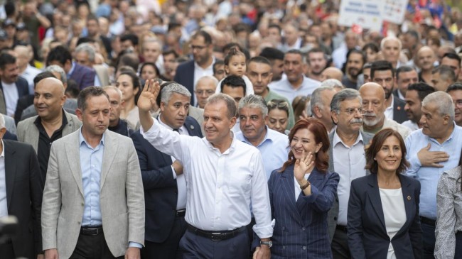 3.Uluslararası Tarsus Festivali’ Muhteşem Kortej Yürüyüşüyle Başladı