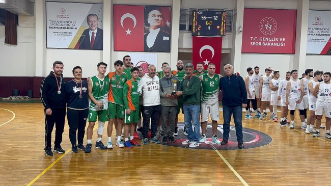 Tarsus Gelecek Spor Basketbol Takımı 3. Lig’de
