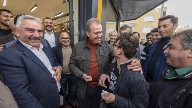 Başkan Seçer, Hal Mahallesi’nde Pazar Gezdi, Vatandaşı Dinledi