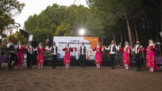 Tarsus Gençlik Kampı’nda ‘Dünya Gönüllüler Günü Etkinliği’