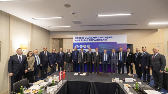 Başkan Seçer, Uluslarasılaşma Ana Planı Toplantıları İçin Fahri Konsoloslar İle Bir Araya Geldi