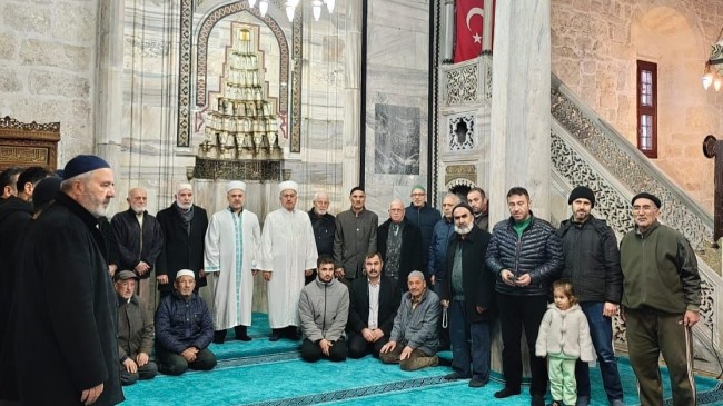 Ulu Cami’nde Sabah Namazı Buluşması Düzenlendi