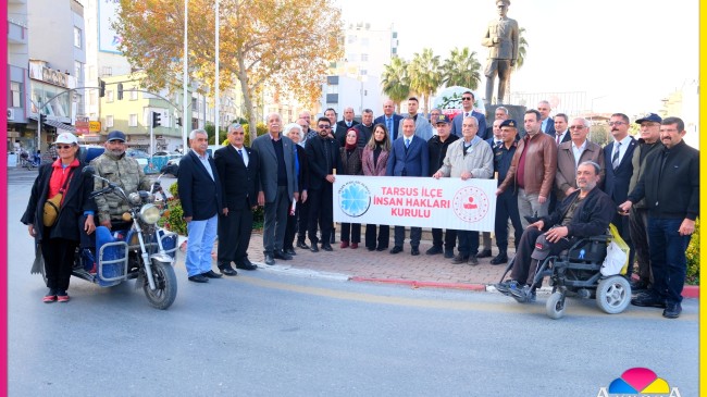 Tarsus’ta İnsan Hakları Günü Çelenk Sunma Töreni Gerçekleştirildi