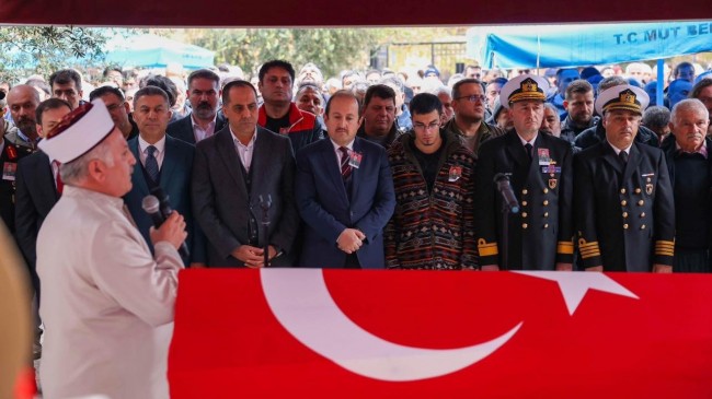 Helikopter Kazasında Şehit Olan Pilot Bayram Çiçek, Mersin’de Dualarla Uğurlandı