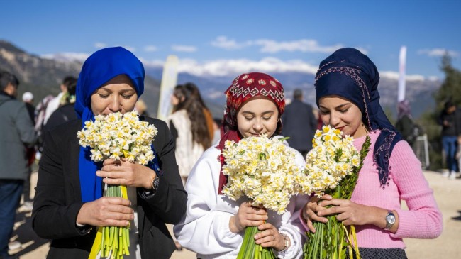 Hafızalara Kazınacak ‘3. Nergis Şenliği’ 7’den 70’e Unutulmaz Bir Gün Yaşattı