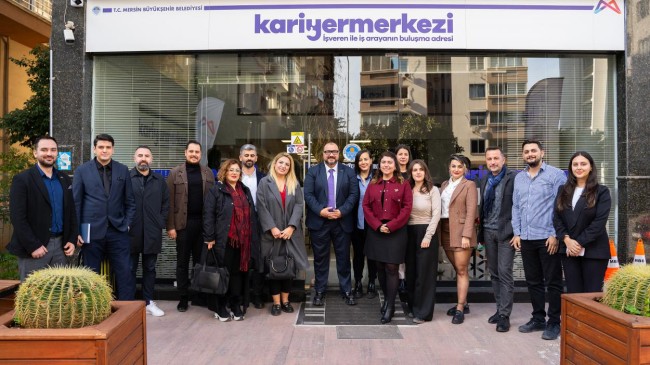 Kariyer Merkezi, Üniversite-Sanayi-Kent İş Birliğine Katkı Sağlıyor