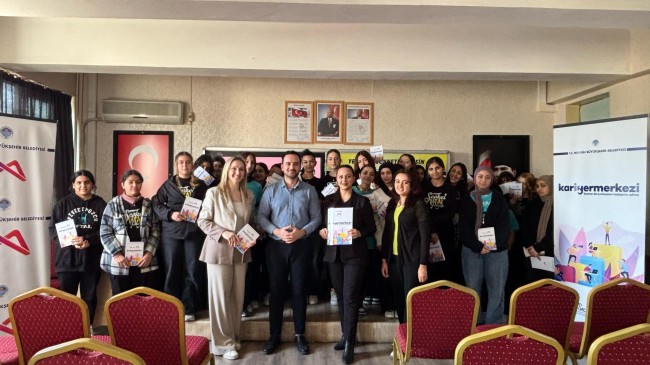 Kariyer Merkezi, Öğrencilerin Kariyer Yolculuğuna Destek Olmayı Sürdürüyor