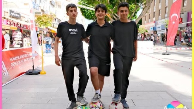 Tarsus Yarenlik Alanında 617 Kere Top Sektirdi, 6.000 TL Ödül Kazandı