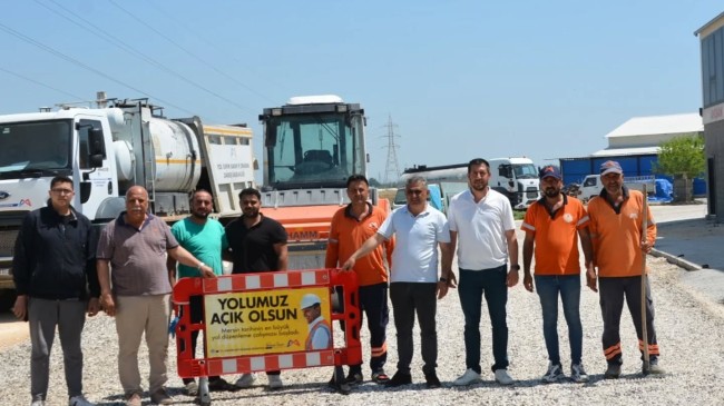 “Mersin Büyükşehir Belediyesi Tarsus’ta Sahada” Mersin Büyükşehir Belediyesi, Altaylılar, Sanayi Çarşısı, Karaçerçili ve Akgedik-Sağlıklı Grup Yolu Asfaltlarını Tamamladı