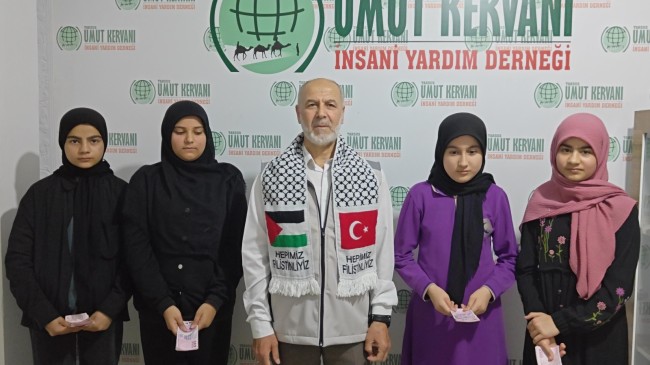 Ortaokul Öğrencilerinden Filistin’e Destek