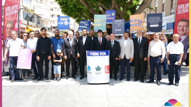 3 Parti Tarsus’ta “Vatandaşın Hesap Vakti” Sloganıyla Uyuşturucuya Karşı Ortak Basın Açıklaması Yapıldı