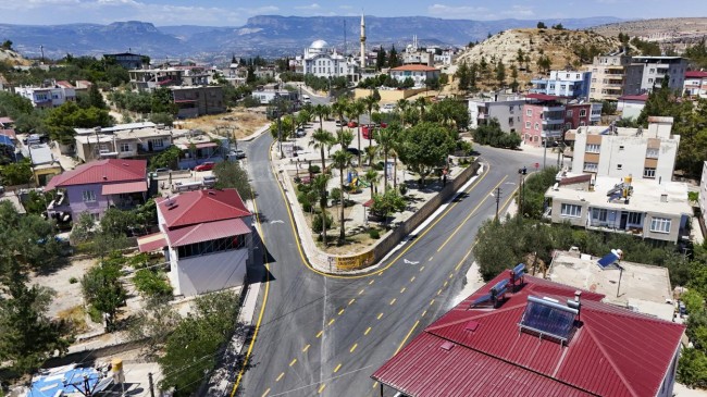 Büyükşehir’in İlçelerdeki Asfalt Seferberliği Devam Ediyor