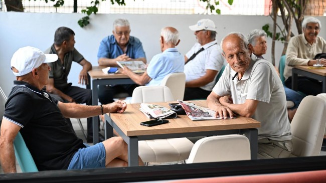 Büyükşehir’in Erdemli Emekli Evi’ne Büyük İlgi