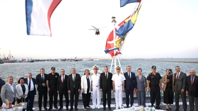 Başkan Seçer ve Meral Seçer, ‘Sahil Güvenlik Komutanlığı 43. Kuruluş Yıldönümü’ Kutlama Programına Katıldı