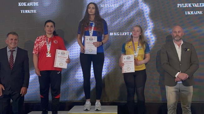 Tarsuslu Asude Kök Avrupa İkincisi Oldu