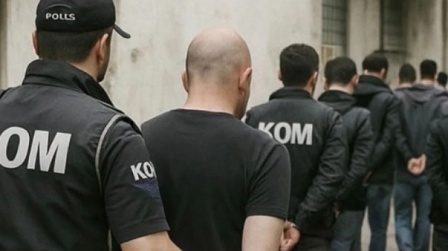 Tarsus’ta KOM Ekiplerinden Tefecilere Şafak Operasyonu: 20 Şüpheli Gözaltında