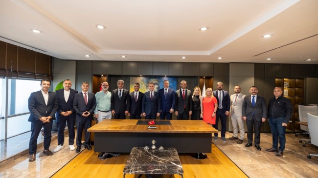 Mersin Barosu ve TBB’den Başkan Vahap Seçer’e Ziyaret