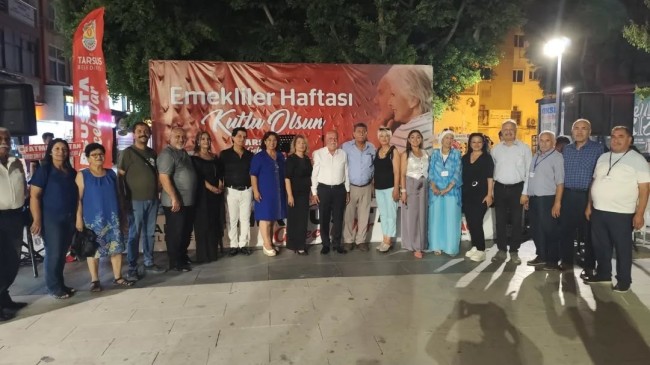 Tarsus’ta Emekliler Günü Yarenlik Alanı’ndaki Konserle Kutlandı