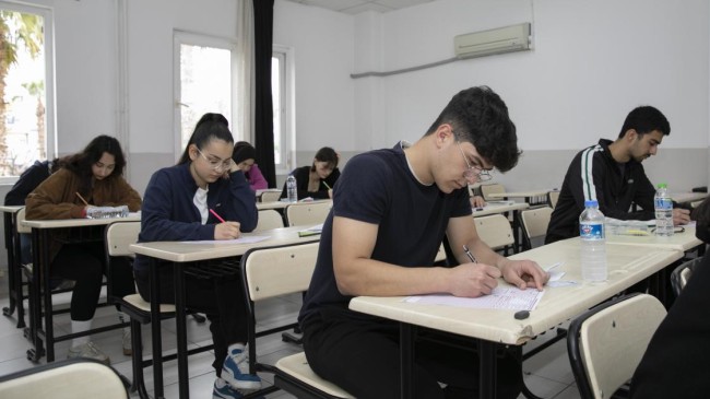 Büyükşehir’in Kurs Merkezleri Başarı Çıtasını Yükseltiyor