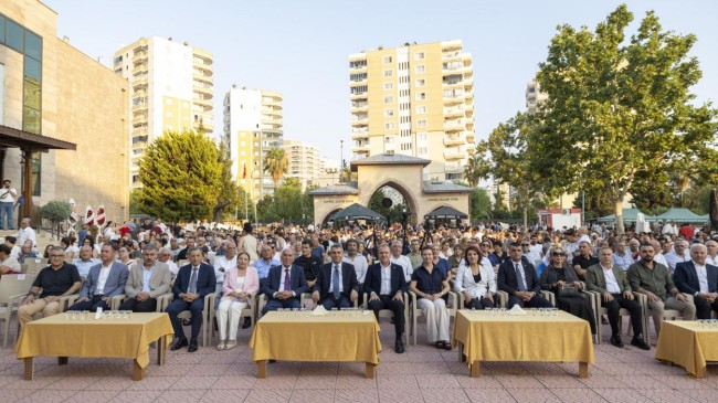Başkan Seçer ve Meral Seçer, Mersin Cemevi Tarafından Düzenlenen Aşure Programı’na Katıldı