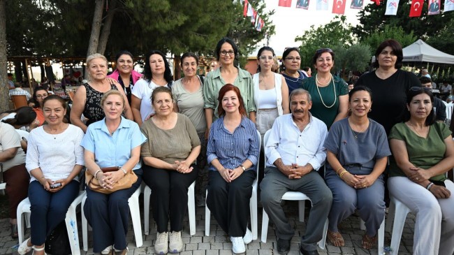 Mersinli Kadınlar, Büyükşehir’in Aşure Etkinliğinde Bir Araya Geldi