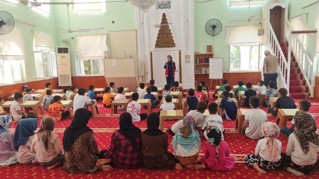 Tarsus’ta Kur’an Kurslarında “Teknoloji ve Ekran Bağımlılığı” Eğitimi Verildi