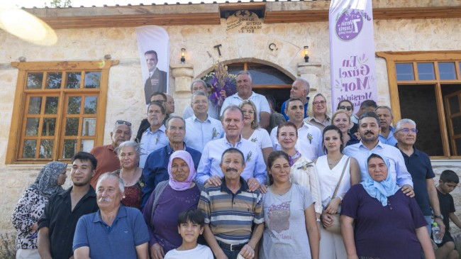 Başkan Seçer ve Meral Seçer, ‘7. Lavanta Hasat Şenliği’ne Katıldı