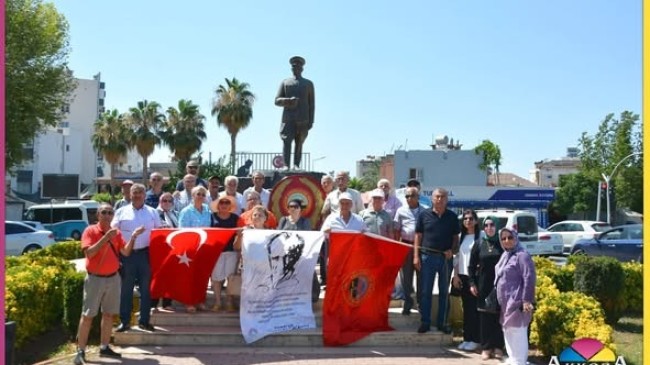 TÜED Tarsus Şubesinden, Anıta Çelenk Bırakıldı