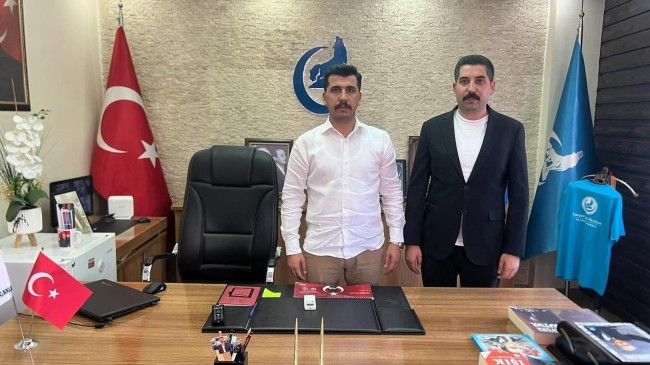 Ülkü Ocakları Mersin İl Başkanı Ahmet Bebek’ten Tarsus İlçe Başkanlığına Ziyaret