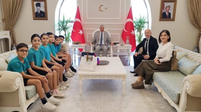 Tarsus’ta Kurumlara İlköğretim Haftası Ziyaretleri