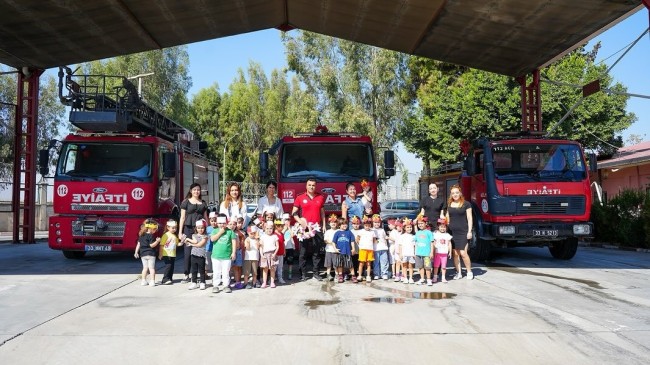 Minikler İtfaiye Haftası’nda Tarsus İtfaiye Amirliği’ni Ziyaret Etti