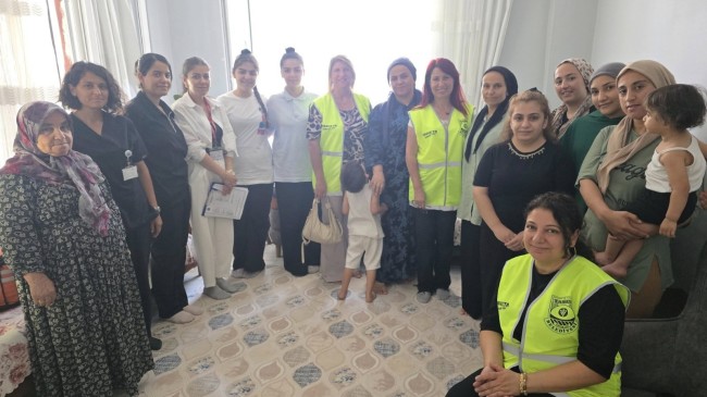 Tarsus Belediyesi’nden Tozkoparan Zahit Mahallesi’nde Ev Ziyaretleri