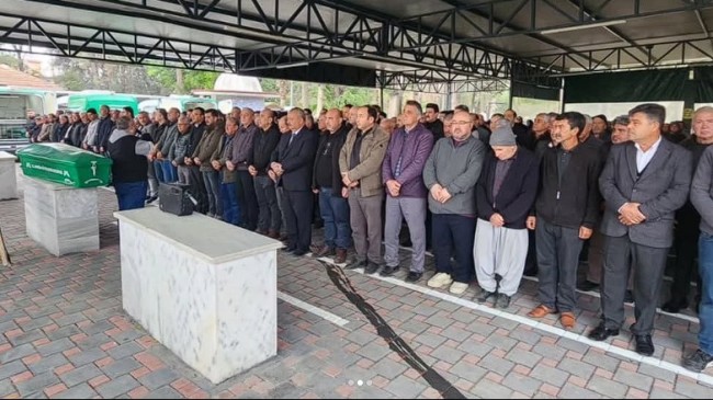 Ülkü Ocakları Mersin İl Başkanı Ahmet Bebek’in Babaannesi Son Yolculuğuna Uğurlandı