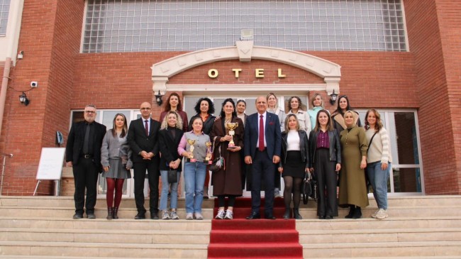 Mustafa Anteplioğlu, Başarılı Öğretmenlerle Bir Araya Geldi