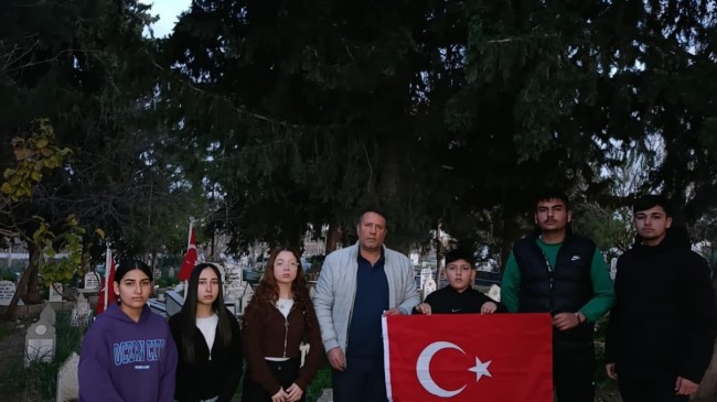 Ülkü Ocakları Tarsus’tan Şehitlik Ziyareti ve Bayrak Değişimi