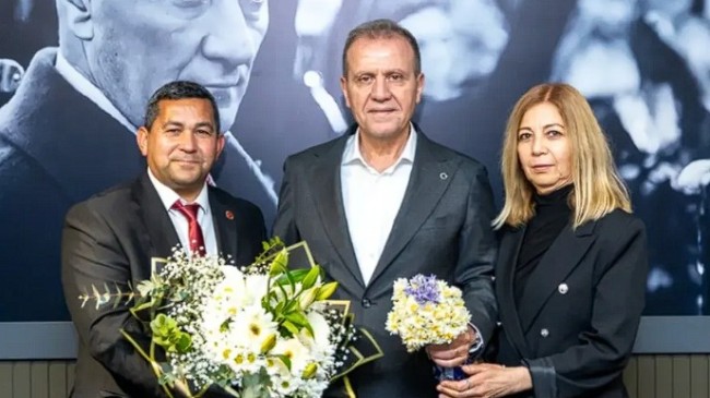 Türkiye Muhtarlar Federasyonu Tarsus Şubesi’nden Başkan Vahap Seçer’e Ziyaret