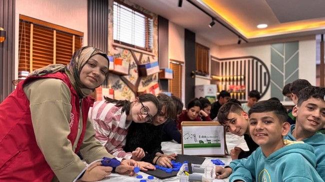 Tarsus Merkez Gençlik Merkezi’nde Sıfır Atık Etkinliği Düzenlendi