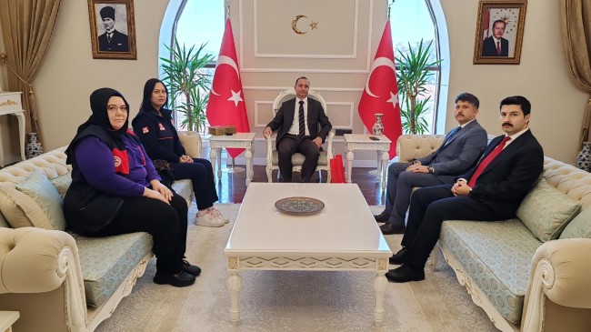 112 Acil Çağrı Merkezi Müdürü Ebubekir Karahan Kaymakam Akyüz’ü Ziyaret Etti