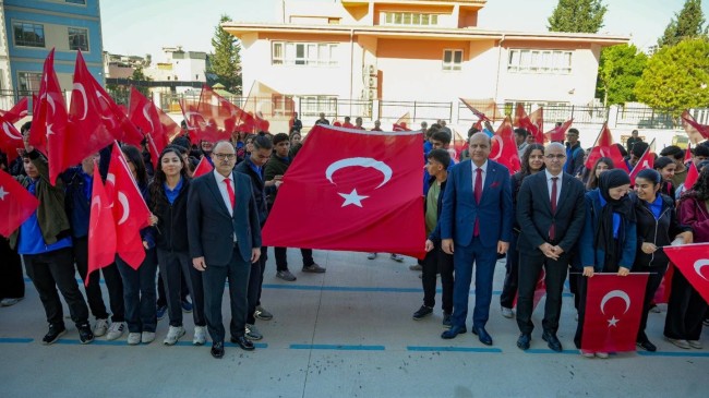 Tarsus’ta Okullarda Hüzün ve Gurur Bir Arada